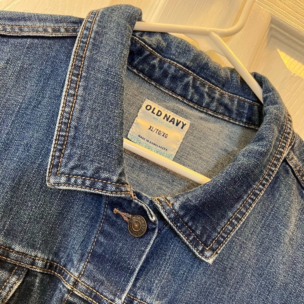 Dark Wash Denim Jean Jacket Size X-Large Old Navy brand. Button up collar jacket - Picture 14 of 17